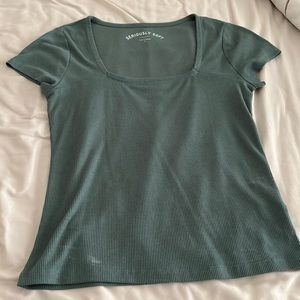 Aeropostale forrest green top